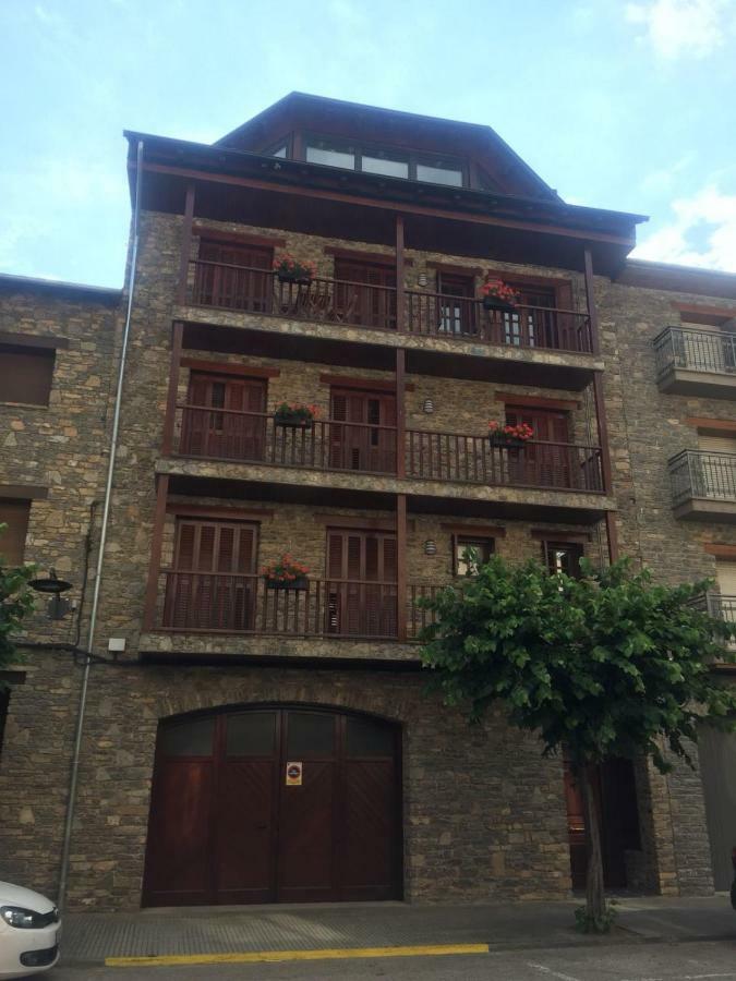 Apartament Neret II Sort Luaran gambar