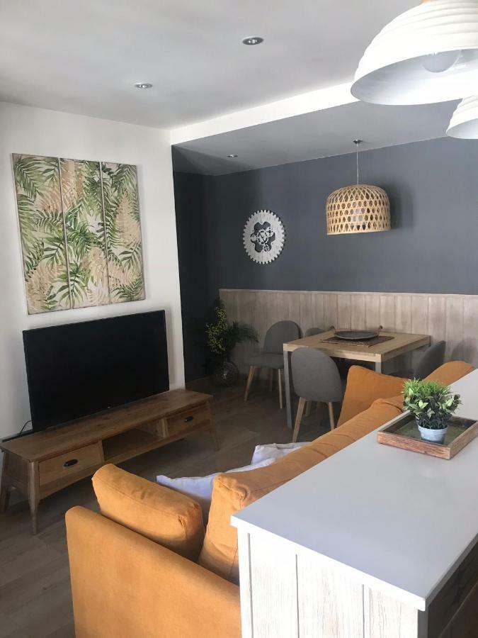 Apartament Neret II Sort Luaran gambar