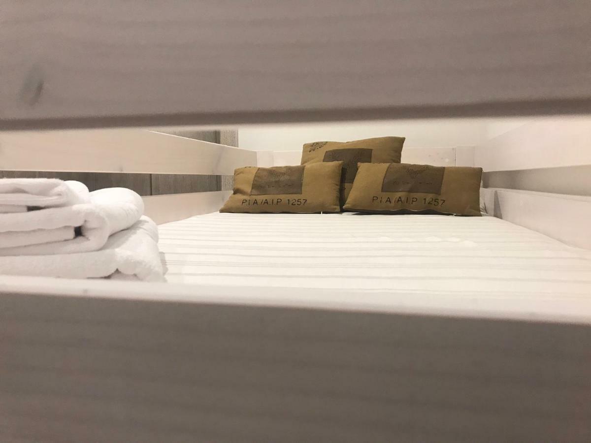 Apartament Neret II Sort Luaran gambar